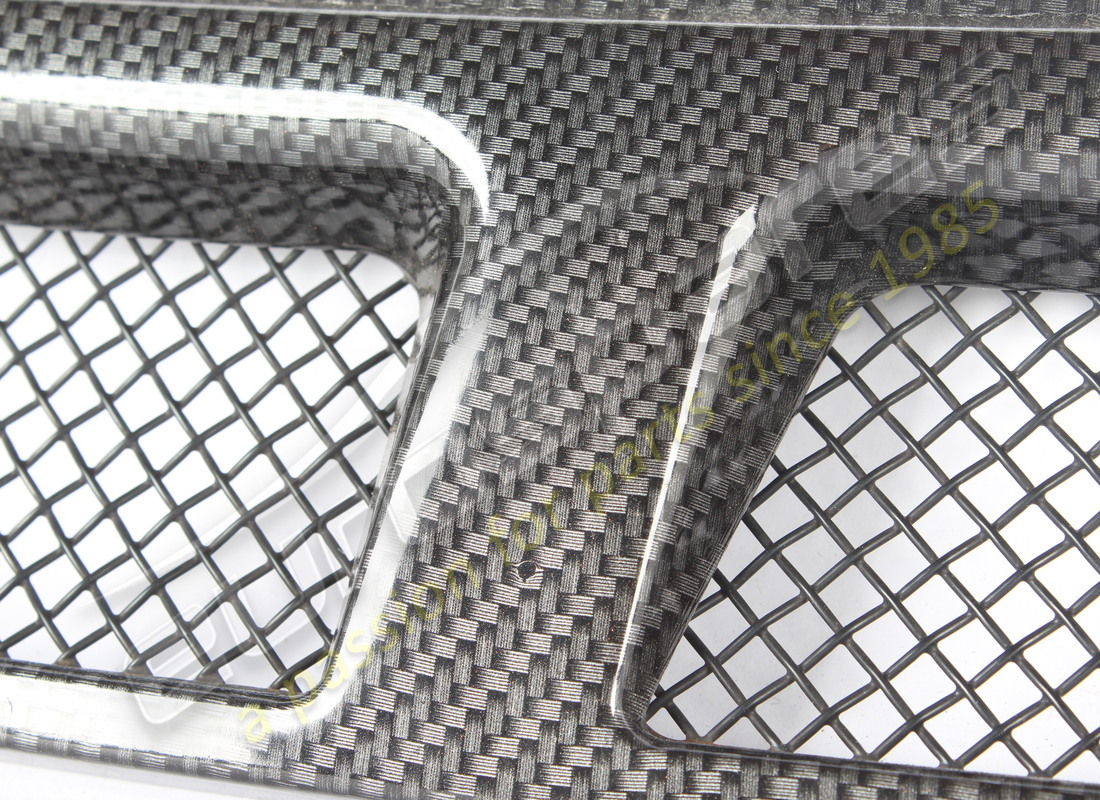 usata ferrari griglia sx -grigia-. numero parte 68075100 (2)