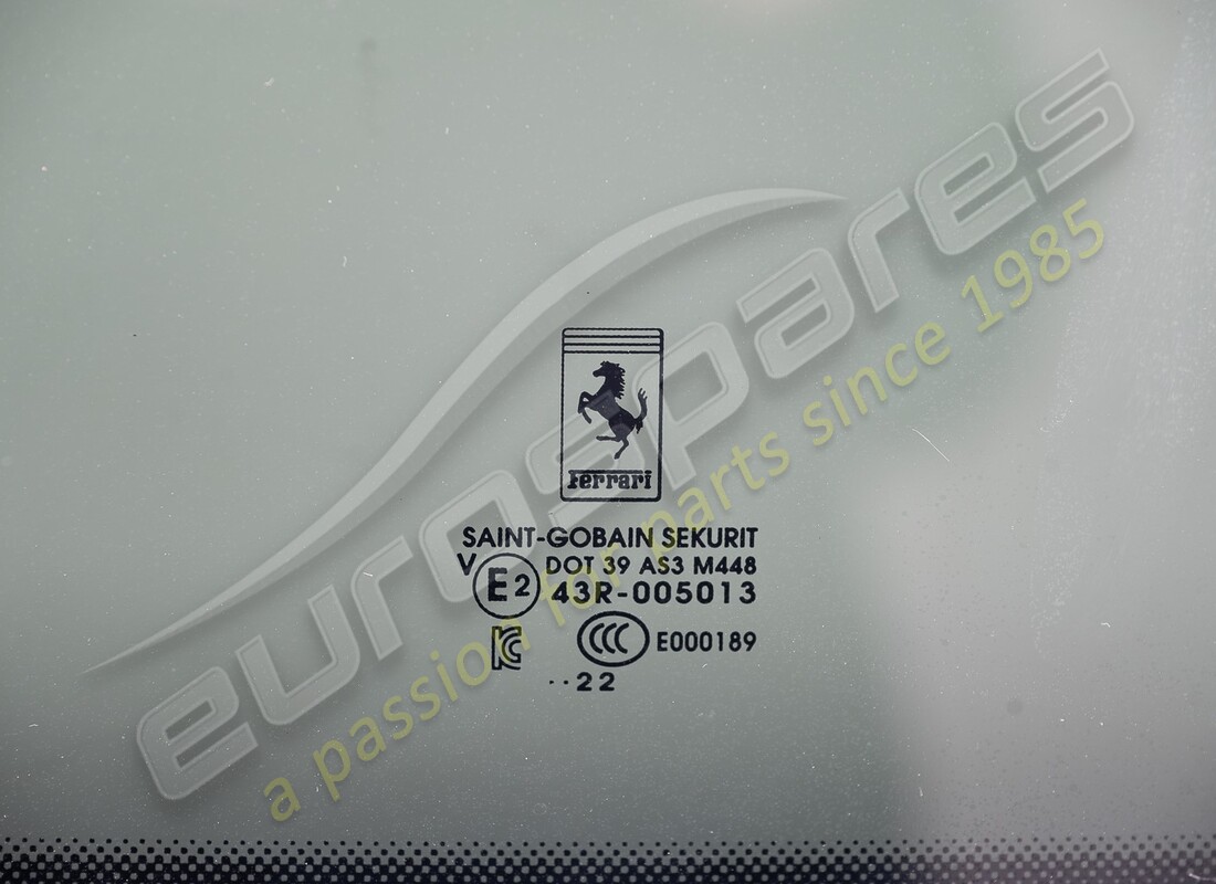 nuovo ferrari finestra del coperchio vano motore. numero parte 948588 (2)