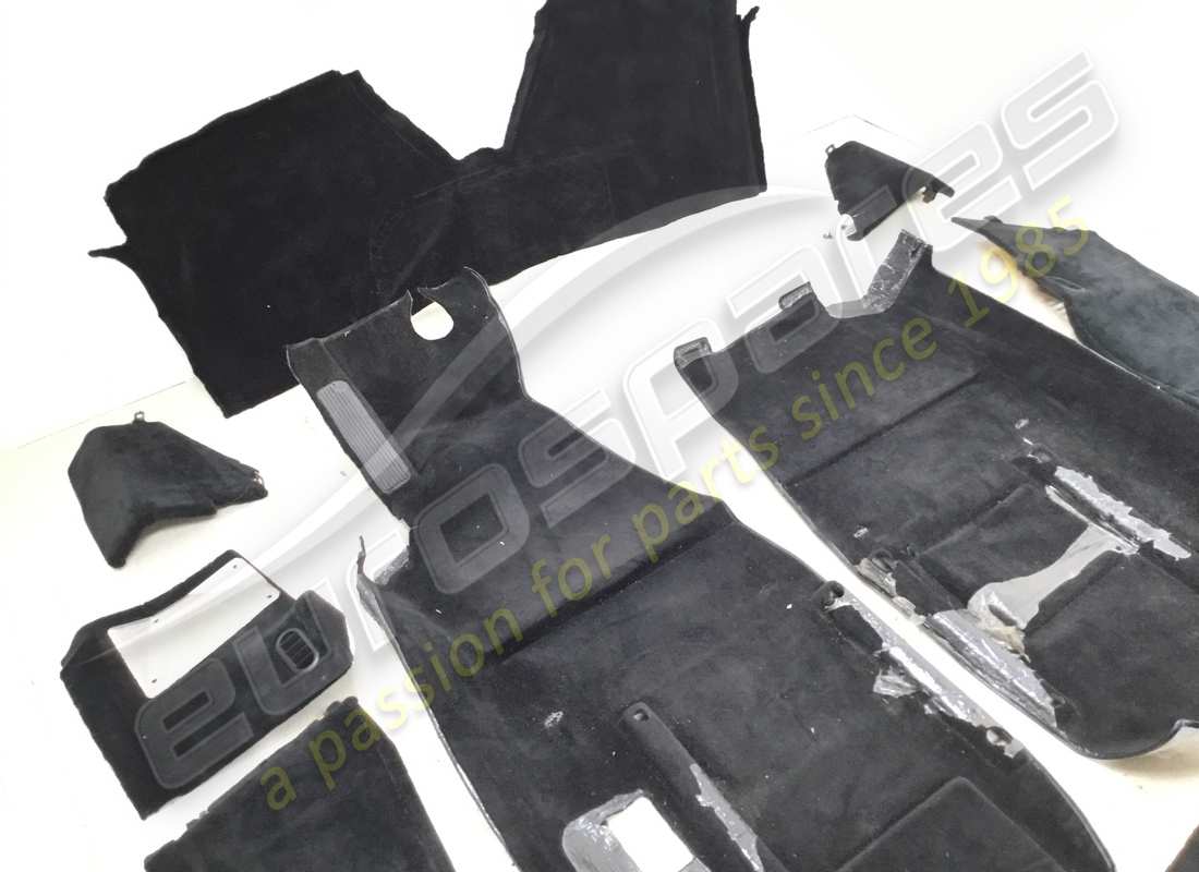 set di moquette maranello eurospares ferrari 550 usato (guida a sinistra). numero parte eap1374161 (2)