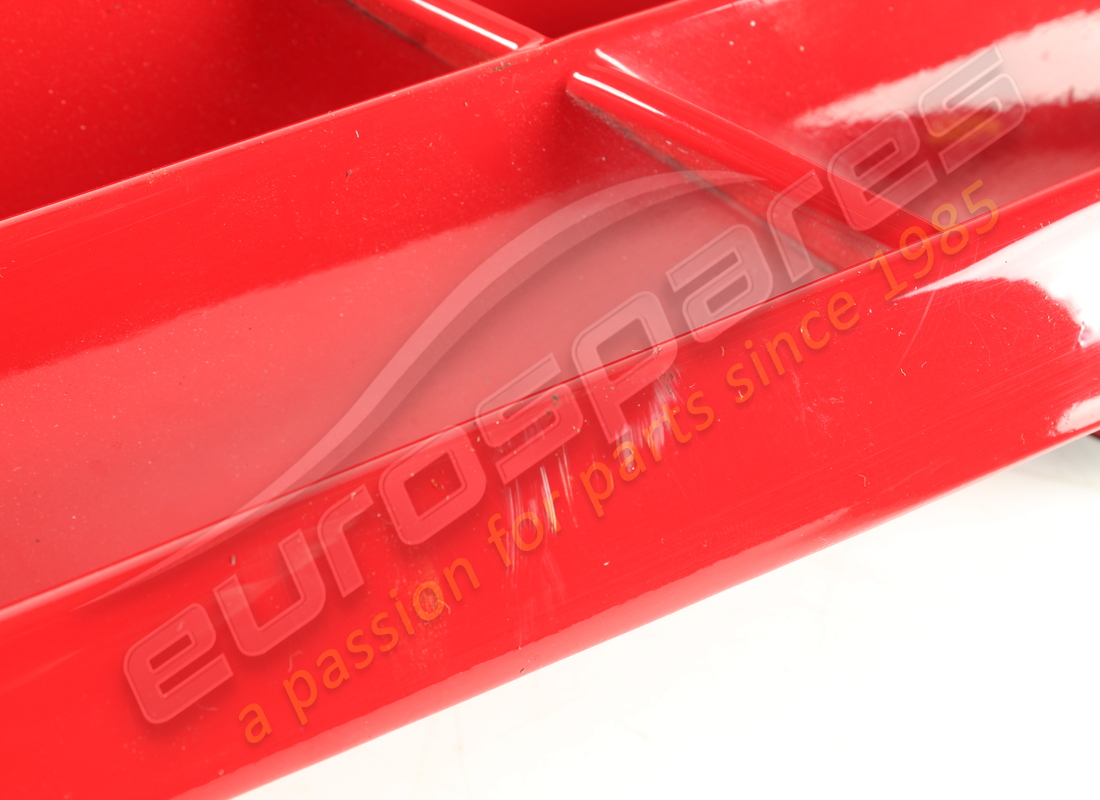 USATA FERRARI GRIGLIA DX. NUMERO PARTE 61780010 (5) usata ferrari griglia dx. numero parte 61780010 (5)