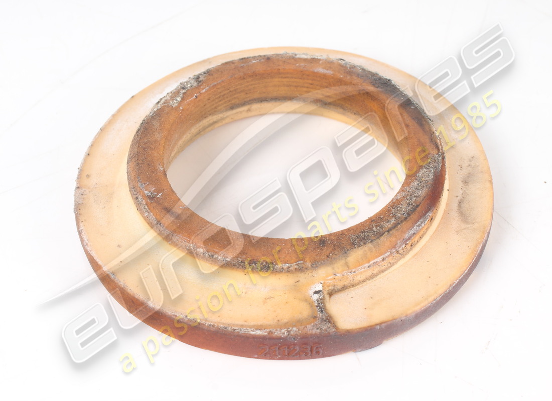 USATO Ferrari DISTANZIATORE INFERIORE . NUMERO PARTE 211236 (1)