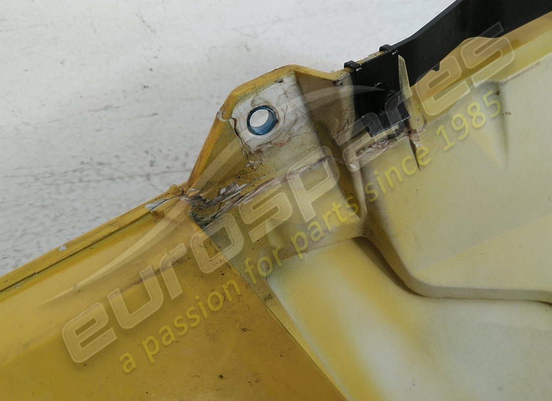 copertura lamborghini danneggiata, parafango. numero parte 470854959k (4)