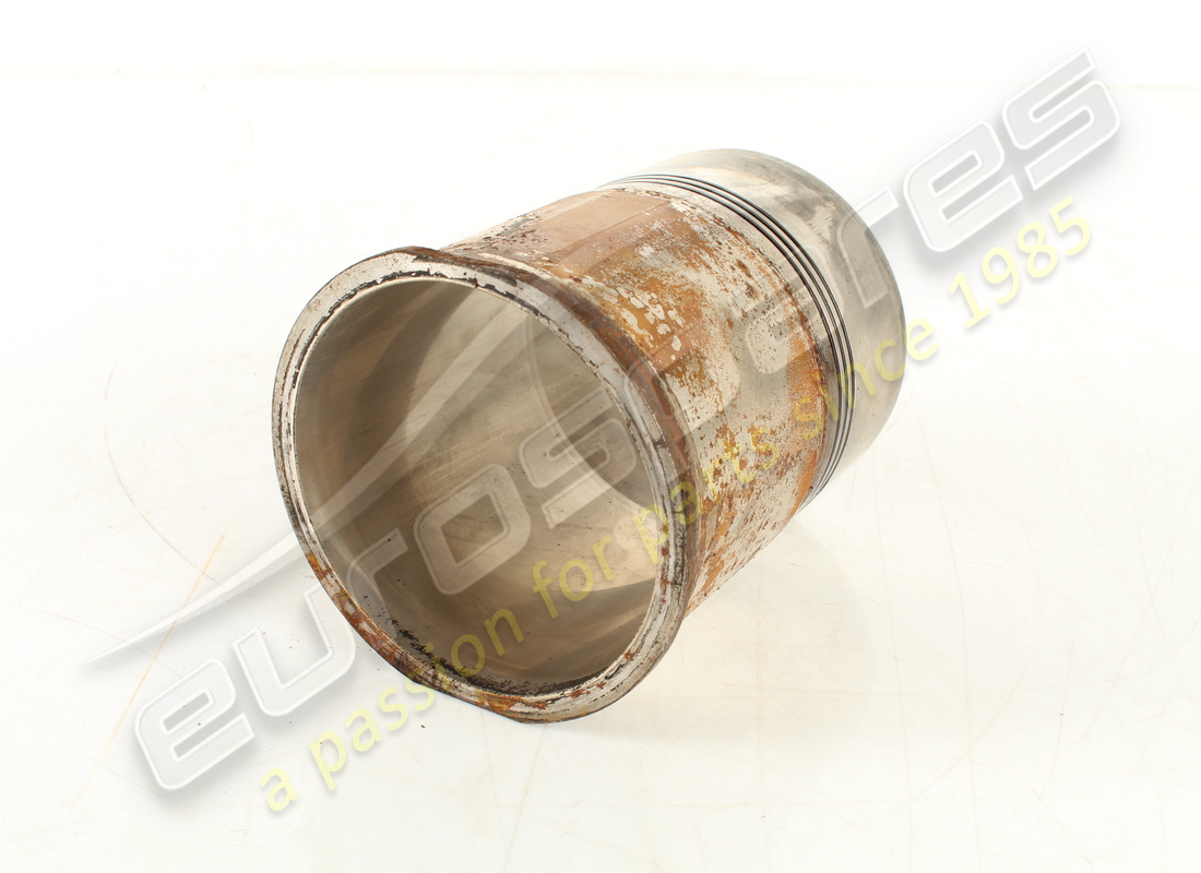 RIVESTIMENTO CILINDRO Ferrari USATO. NUMERO PARTE 243339 (1)