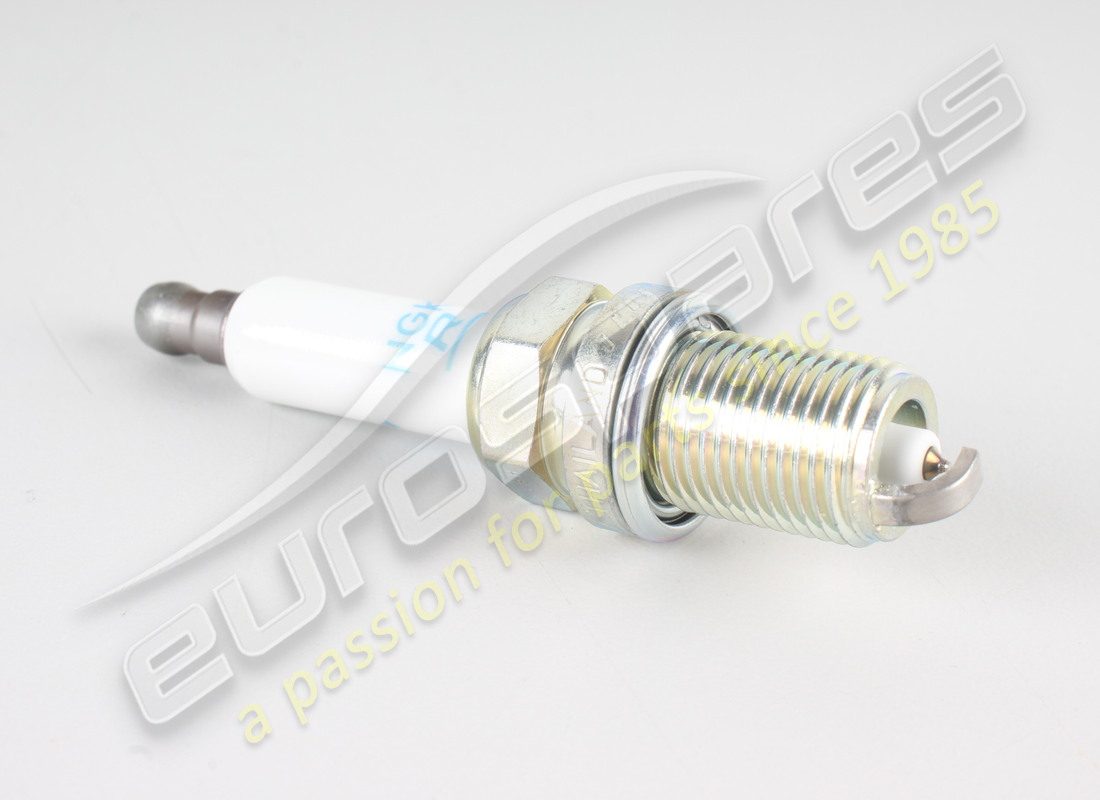 NUOVA CANDELA NGK. NUMERO PARTE 06H905601C (1) nuova candela ngk. numero parte 06h905601c (1)