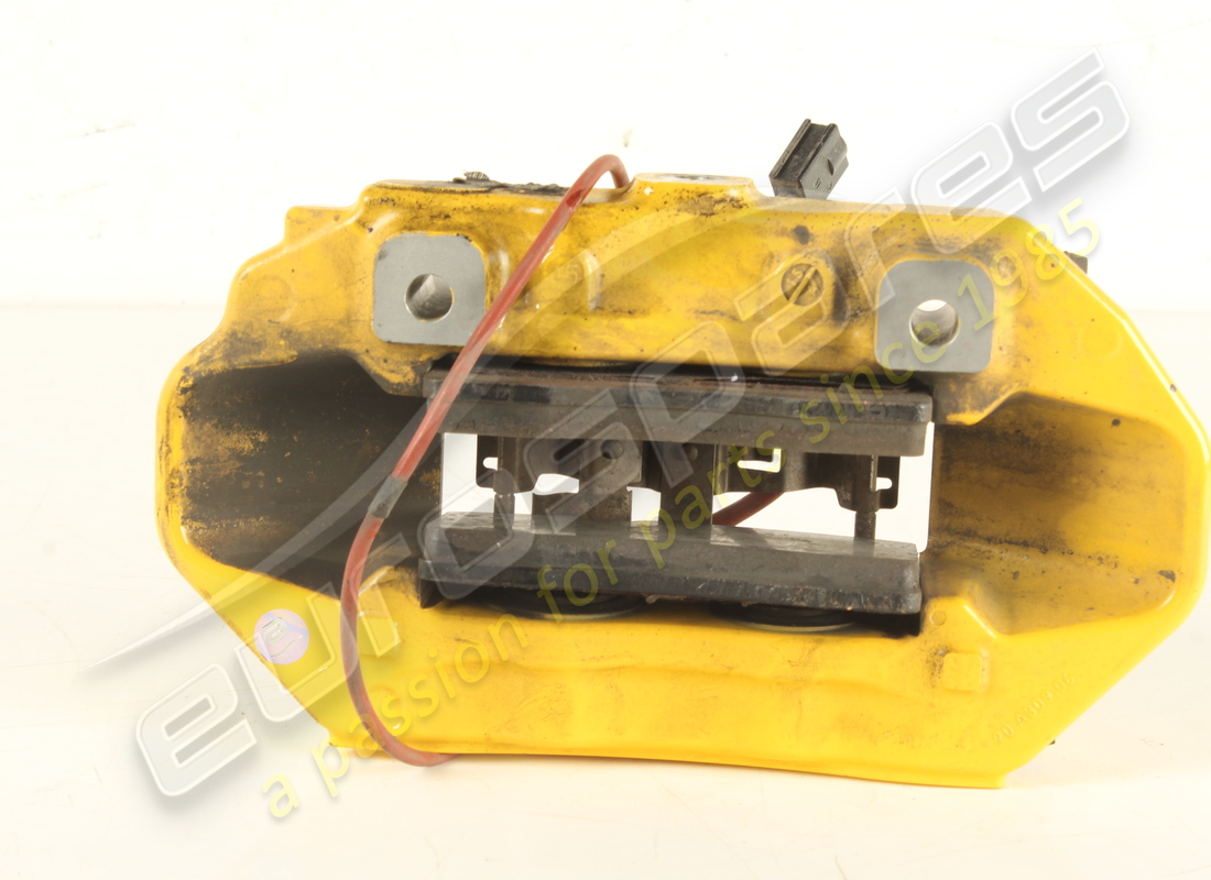 pinza posteriore destra ferrari usata con pastiglie. numero parte 311677 (4)