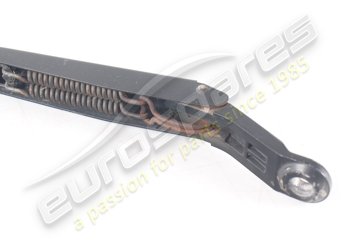 TERGICRISTALLO LATO GUIDA USATO MASERATI A. NUMERO PARTE 383310201 (2) tergicristallo lato guida usato maserati a. numero parte 383310201 (2)