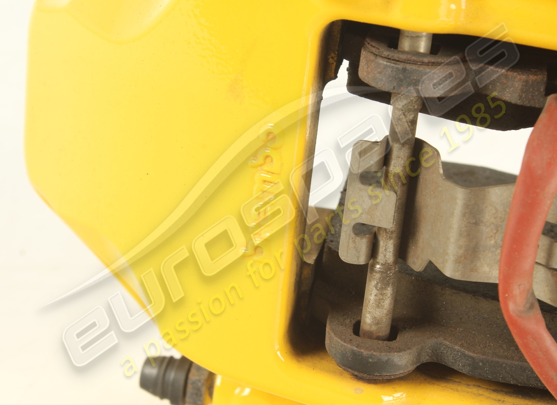 pinza posteriore destra ferrari usata con pastiglie. numero parte 311677 (2)