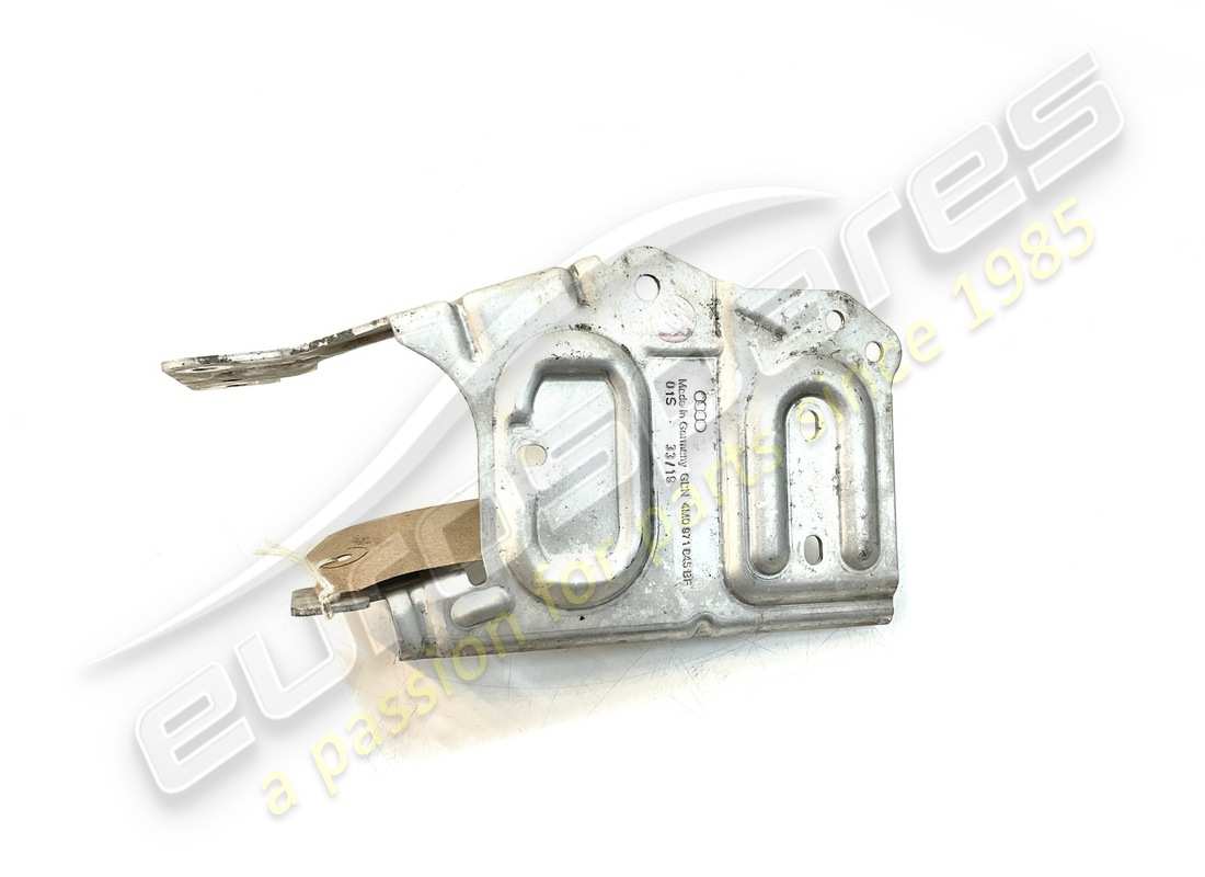 USATO Lamborghini STAFFA SOTTO EAWS/PHEV . NUMERO PARTE 4M0971845BF (1)