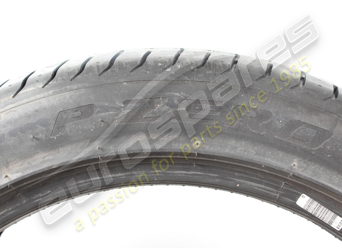 nuovo maserati pneumatico pirelli p zero xl mgt, 295/40 r20 (110y). numero parte 670034882 (3)