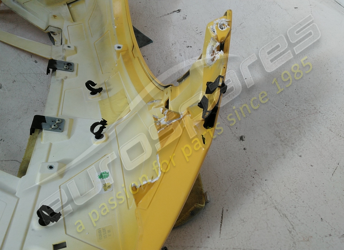 copertura lamborghini danneggiata, parafango. numero parte 470854959k (2)