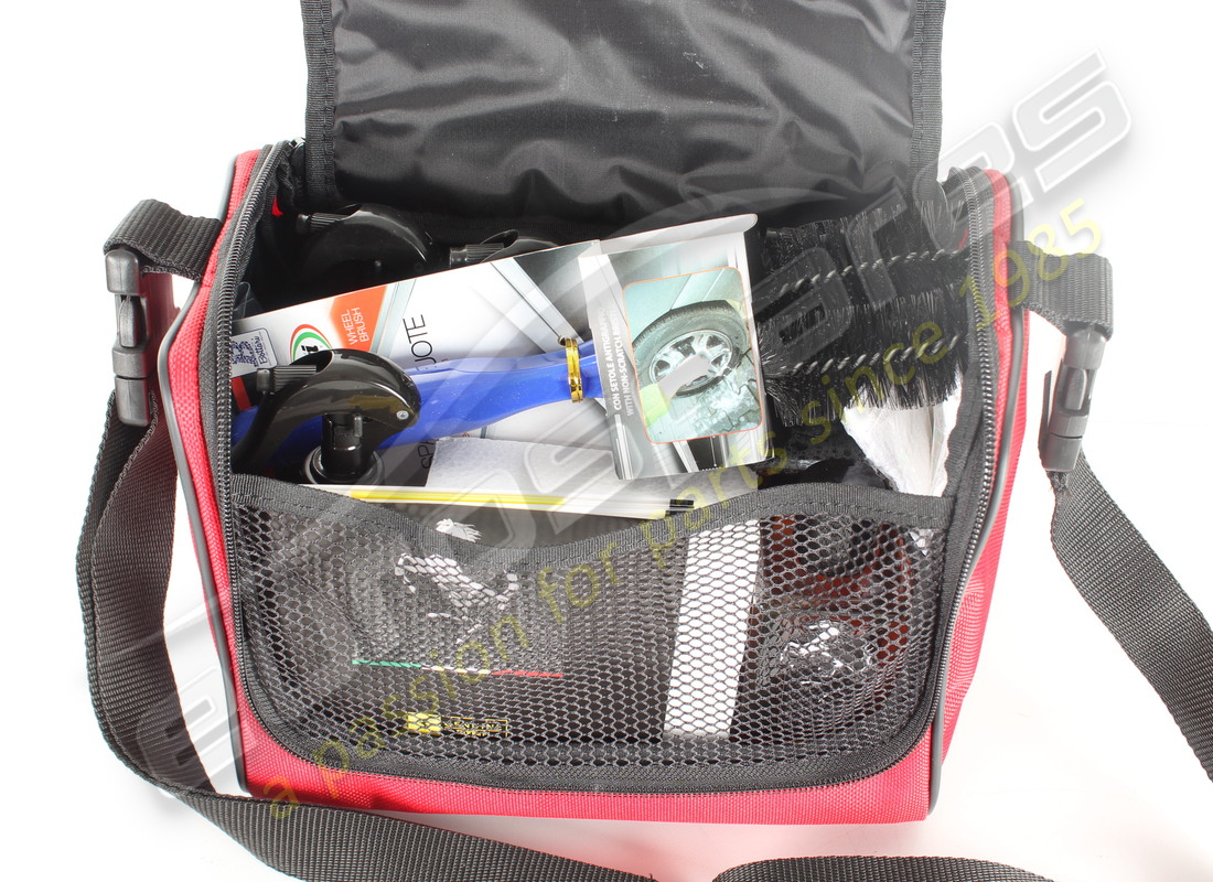 nuovo ferrari kit esterno per la cura dell'auto. numero parte 70004078 (4)