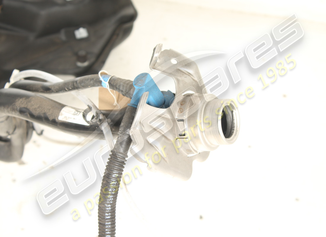 serbatoio carburante usato lamborghini 85 tfsi gr nar osh. numero parte 4m0201021fn (3)