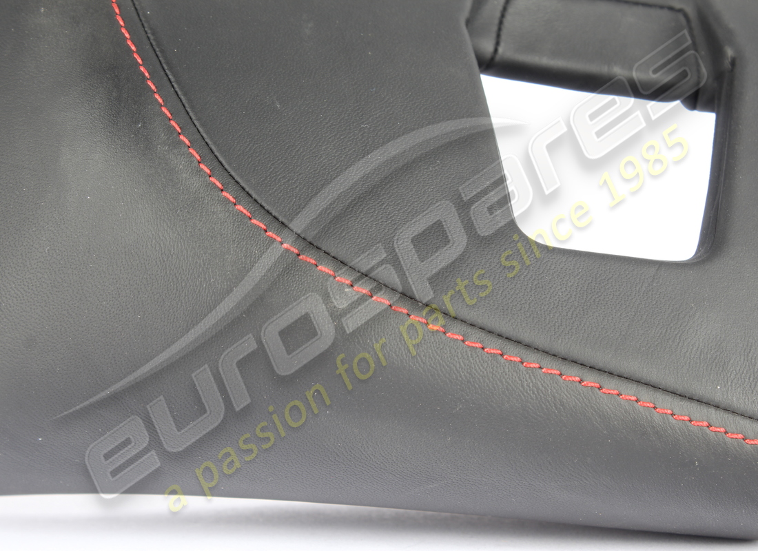usato ferrari tappo inferiore rh completo. numero parte 811872 (2)
