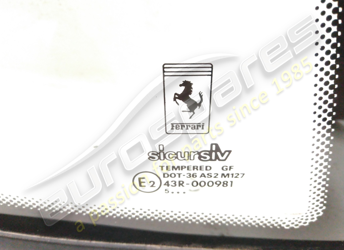 usato ferrari vetro laterale posteriore dx. numero parte 65645200 (2)