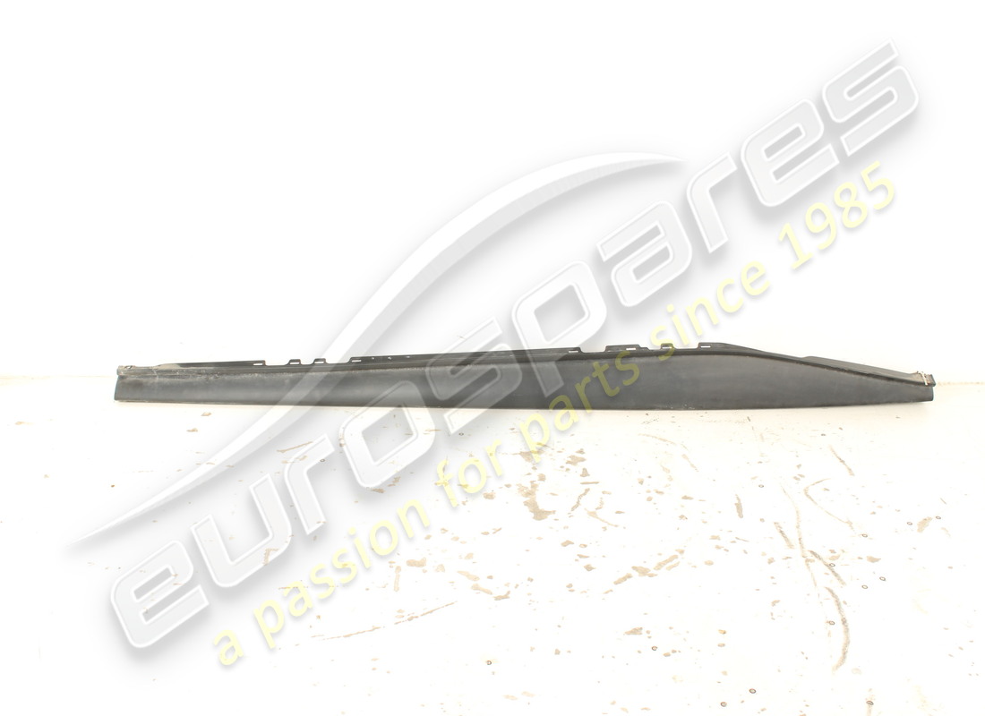 USATO Ferrari RIVESTIMENTO EST. BRANCARDO. NUMERO PARTE 769916 (1)
