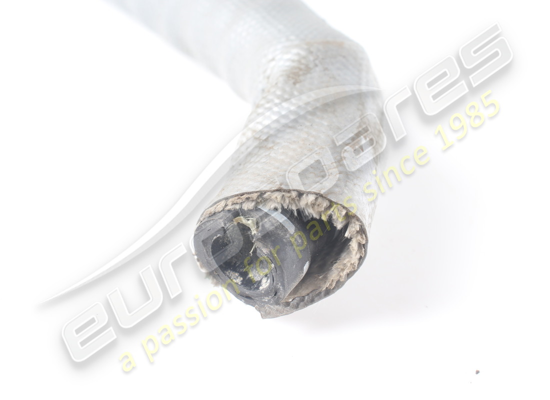 tubo di connessione inferiore ferrari usato. numero parte 336395 (2)