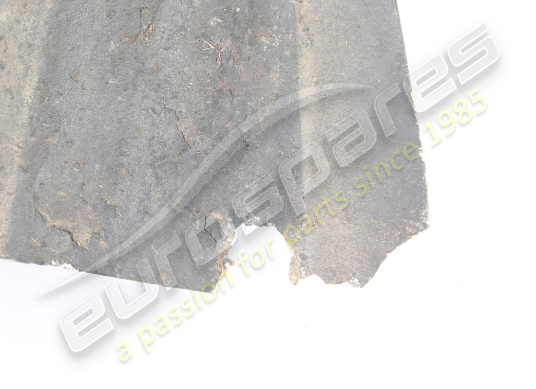scudo dx ferrari danneggiato. numero parte 61770300 (2)