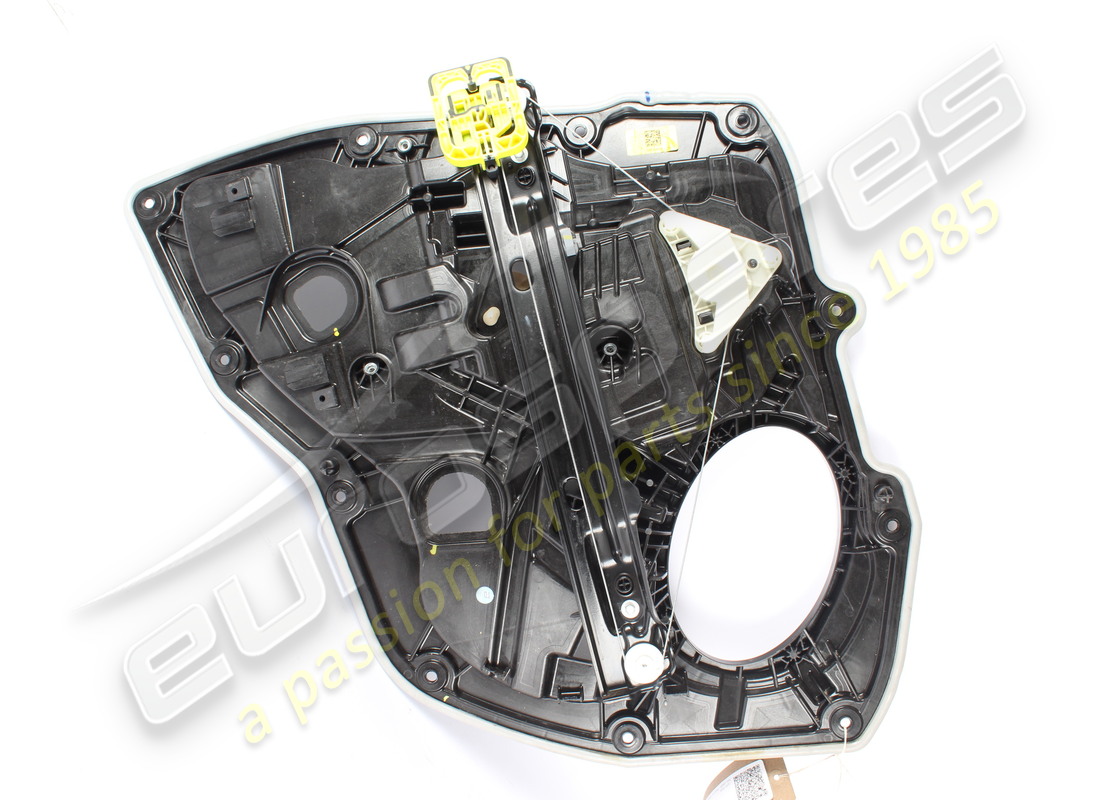 supporto porta posteriore destro usato maserati. numero parte 673014115 (3)
