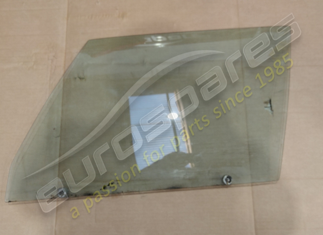 VETRO PORTA SX USATO Ferrari TINTO. NUMERO PARTE 40074908 (1)