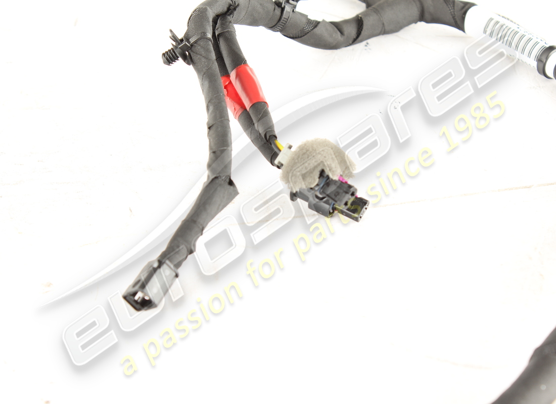 usato ferrari cavo paraurti posterior.eur. numero parte 939840 (3)