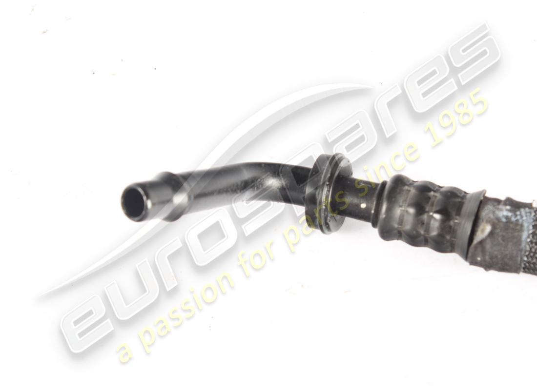 tubo di uscita del radiatore ferrari usato. numero parte 909762 (3)