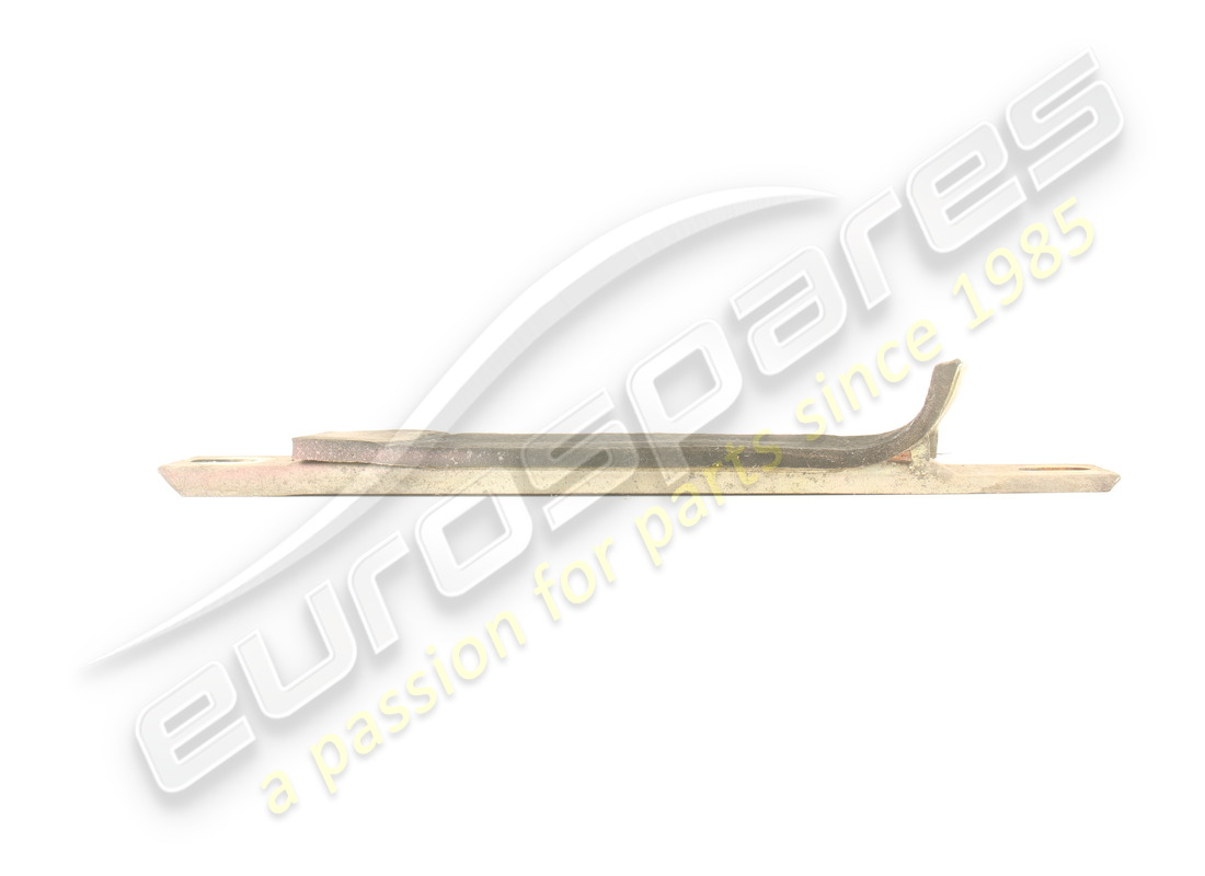 SUPPORTO Ferrari USATO. NUMERO PARTE 135036 (1)