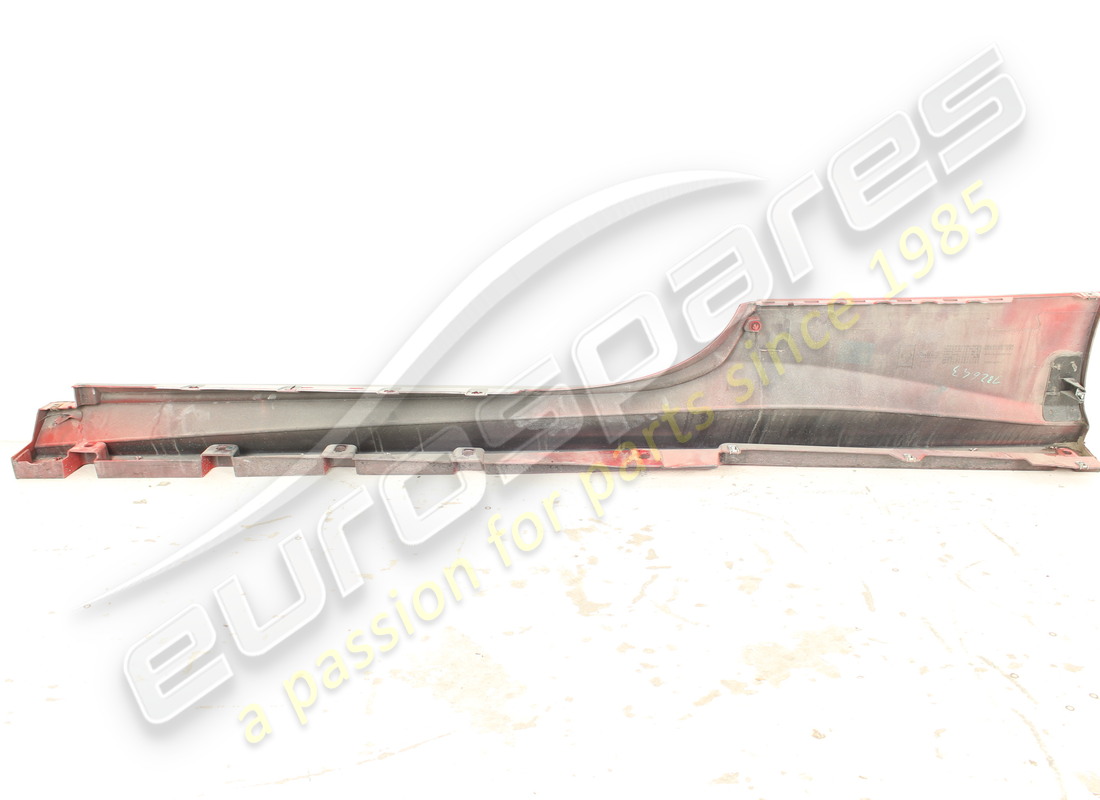 usato ferrari rivestimento sottoporta destro completo. numero parte 88540610 (3)