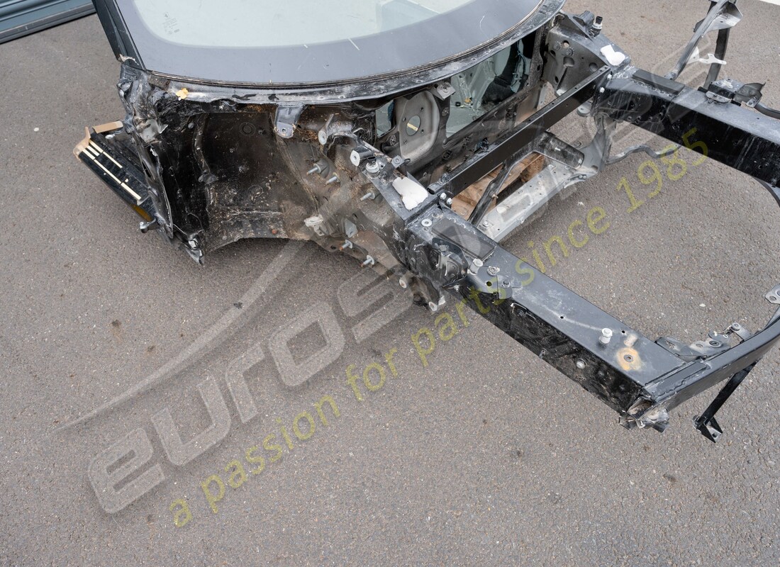 telaio anteriore e tetto usati ferrari. numero parte eap1492385 (4)