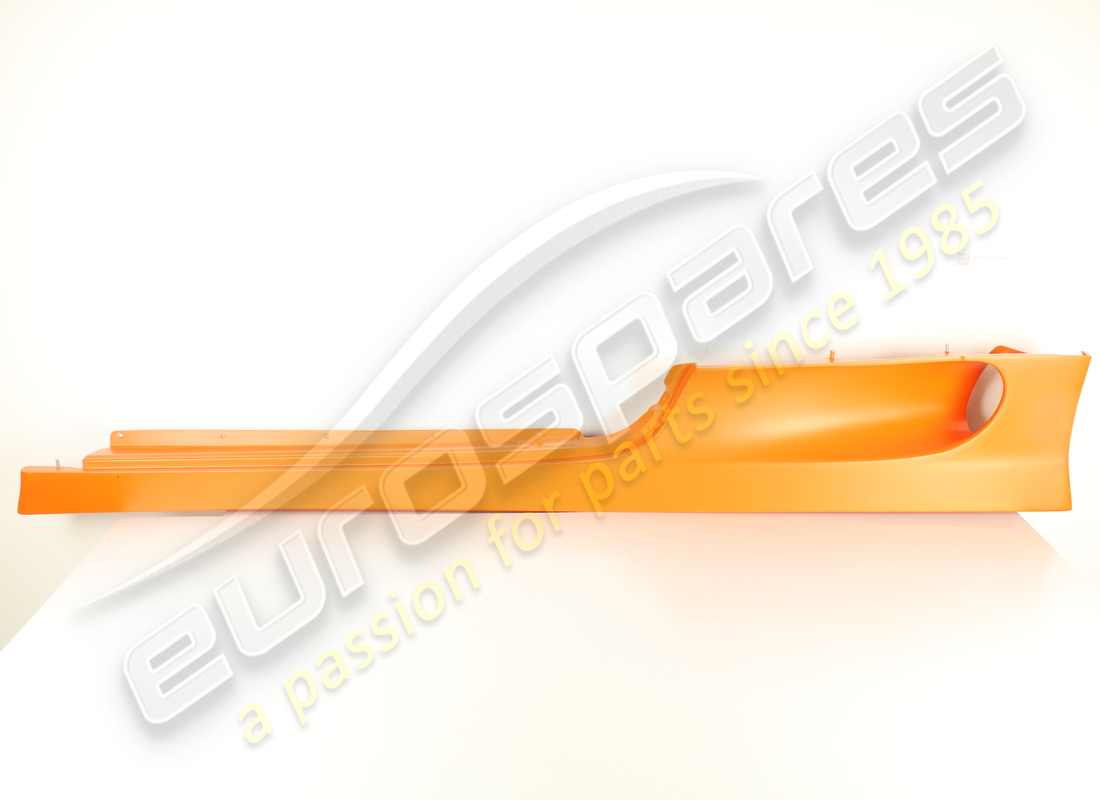 NUOVO EUROSPARES RIVESTIMENTO SOTTOPORTA SX. NUMERO PARTE 67361110 (1) nuovo eurospares rivestimento sottoporta sx. numero parte 67361110 (1)