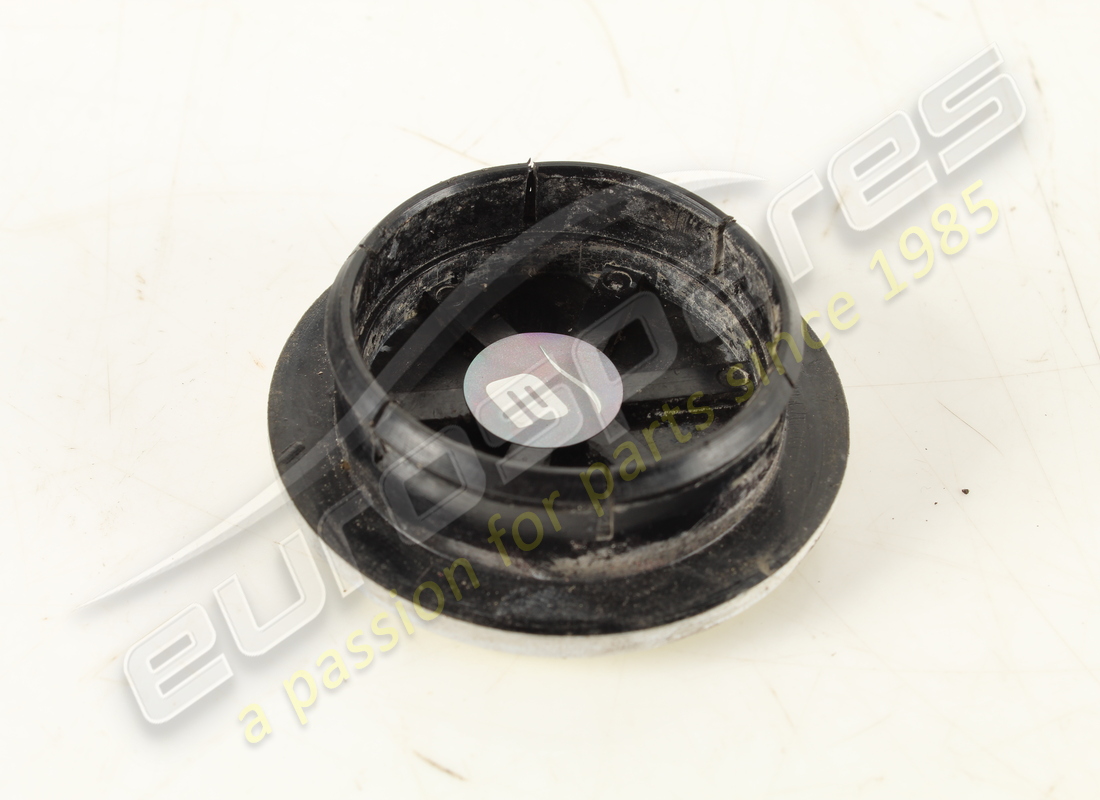 distintivo per ruota ferrari usato. numero parte 108947a (3)