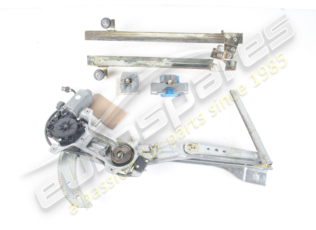 DISPOSITIVO DI ALIMENTAZIONE FINESTRINO SX USATO Maserati. NUMERO PARTE 387700051 (1)