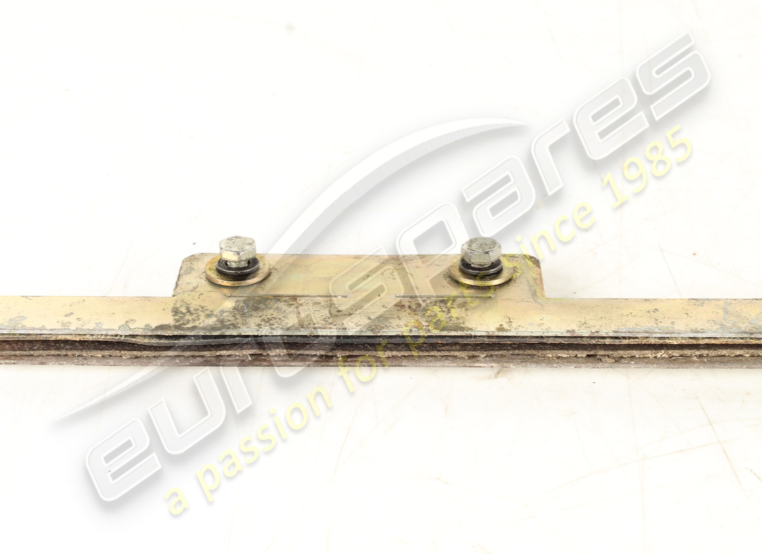 base sx usata ferrari per vetro. numero parte 62301400 (3)