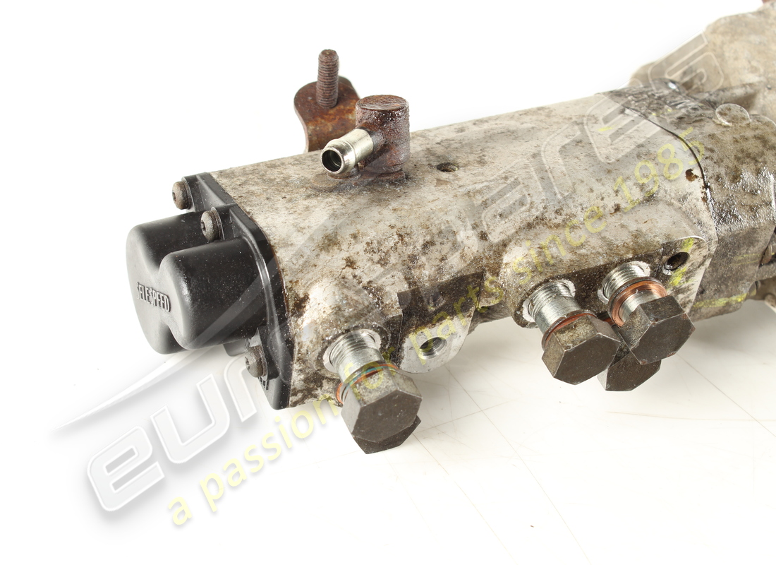 attuatore maserati usato con coperchio. numero parte 183064 (2)