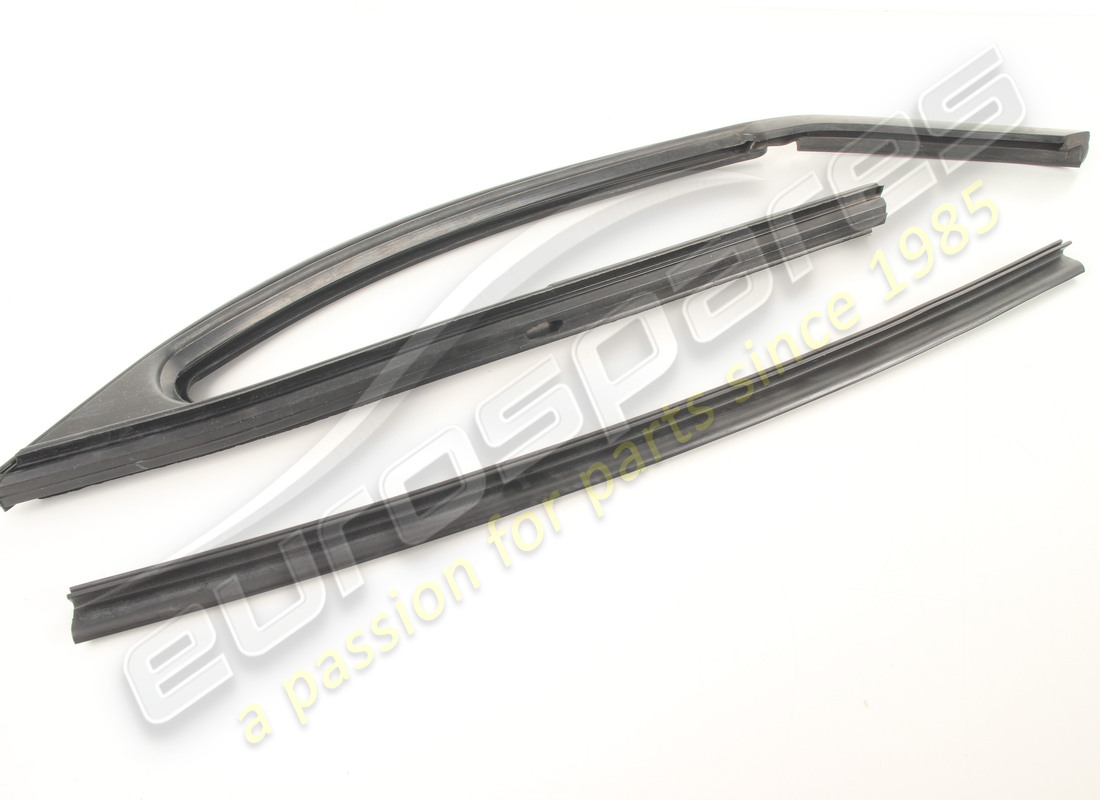 NUOVO Eurospares GOMMA PER VETRO QUARTER ANTERIORE DESTRO. NUMERO PARTE 20065009A (1)