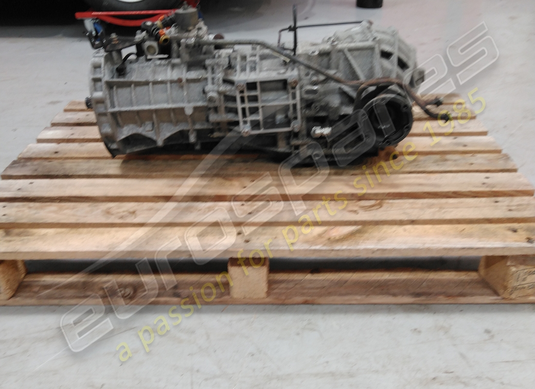 gruppo trasmissione aston martin usato, manuale. numero parte 6g337002aj (3)