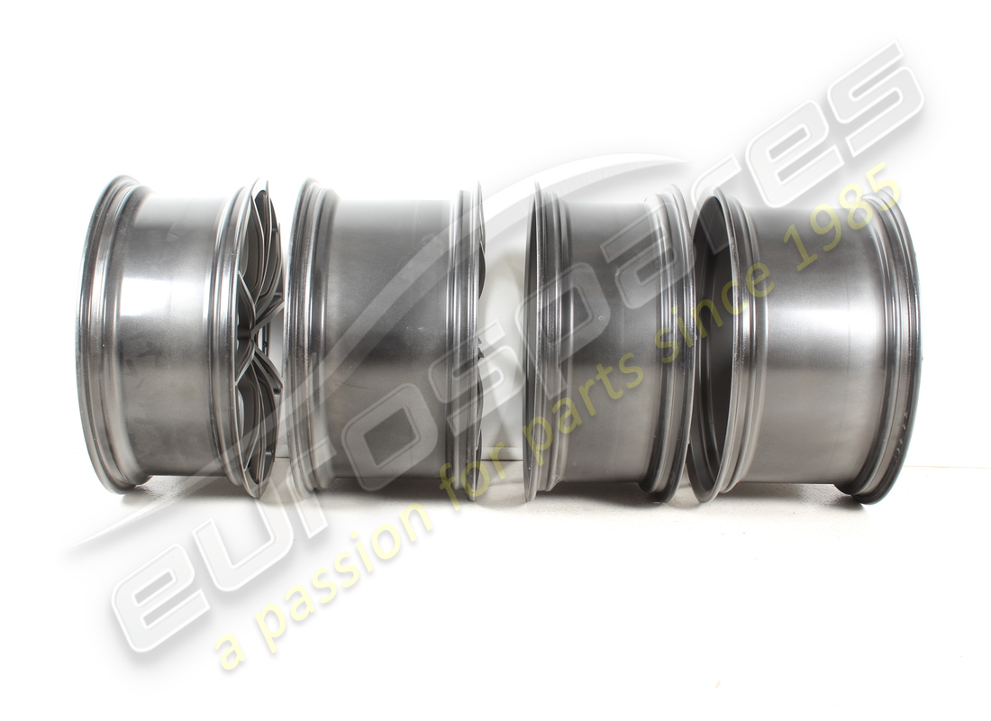 nuovo ferrari set di ruote (grigio corsa forgiato diamante lucidato) 20 pollici con perni. numero parte 70002004 (3)