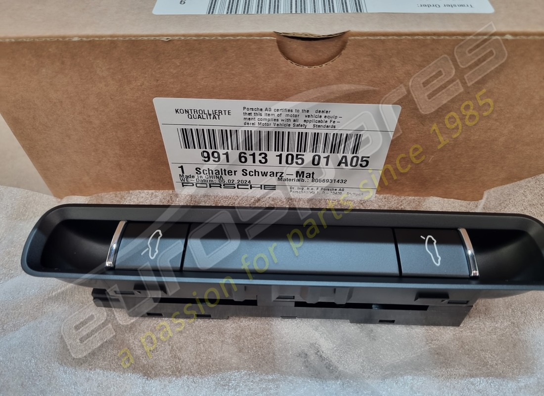 nuovo porsche nero opaco. numero parte 99161310501a05 (1)