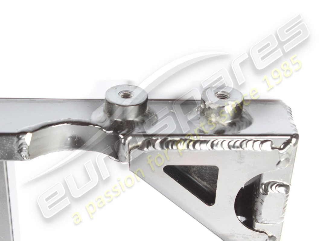 traliccio completo scudo anteriore danneggiato ferrari. numero parte 88858500 (3)