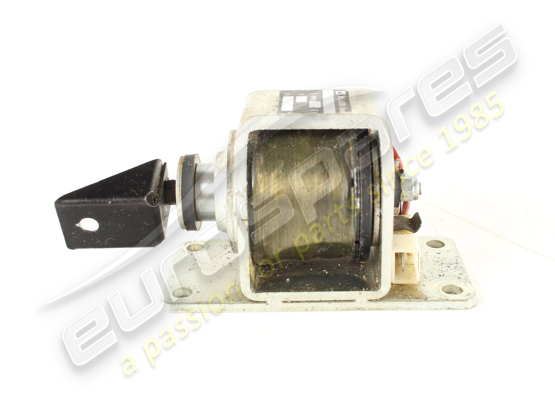 USED FERRARI BONNET OPENING SOLENOID. PART NUMBER 2578040600 (4) used ferrari bonnet opening solenoid. part number 2578040600 (4)