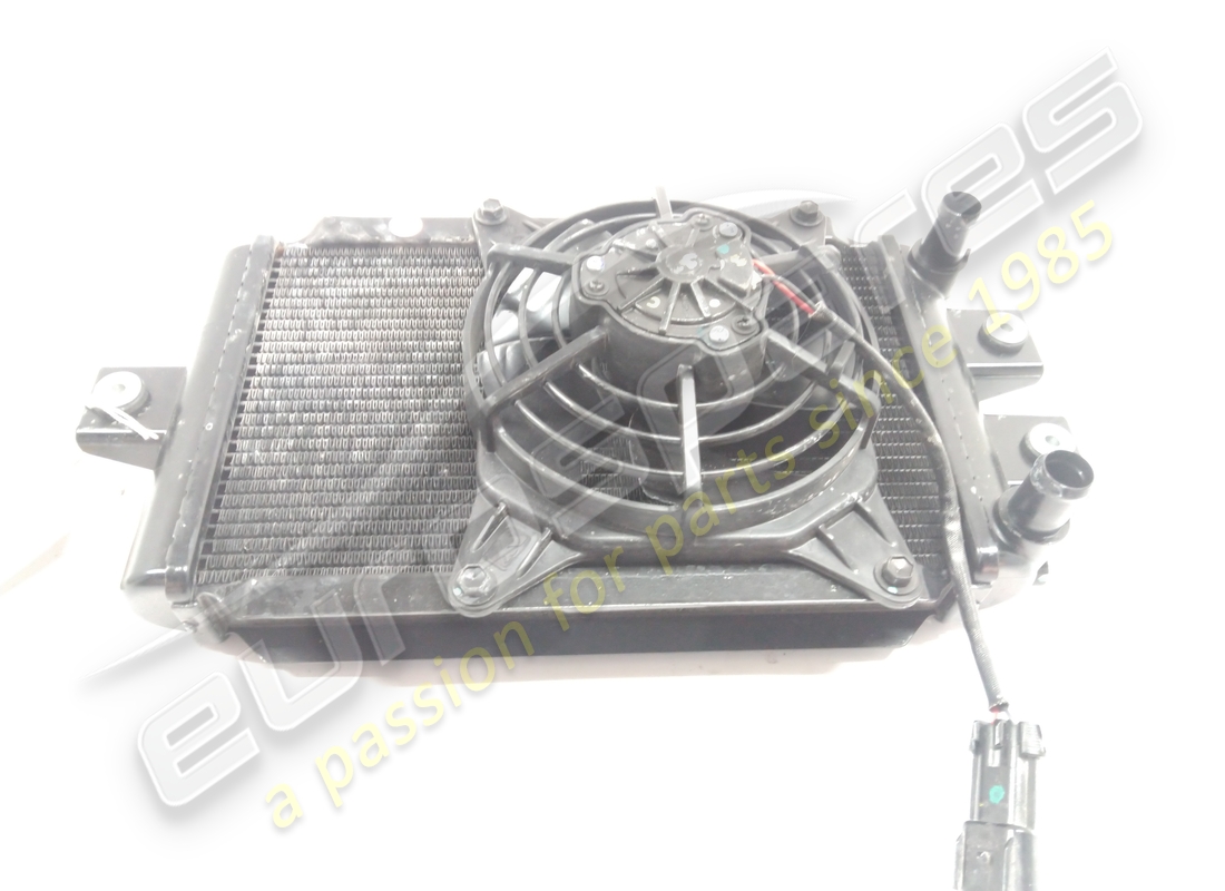 RADIATORE USATO Ferrari RAFFR INVERTER DEFINITO . NUMERO PARTE 916353 (1)