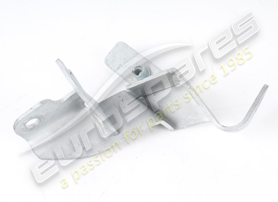 usato ferrari staffa fissa. tubi h2o su cam. numero parte 751053 (3)