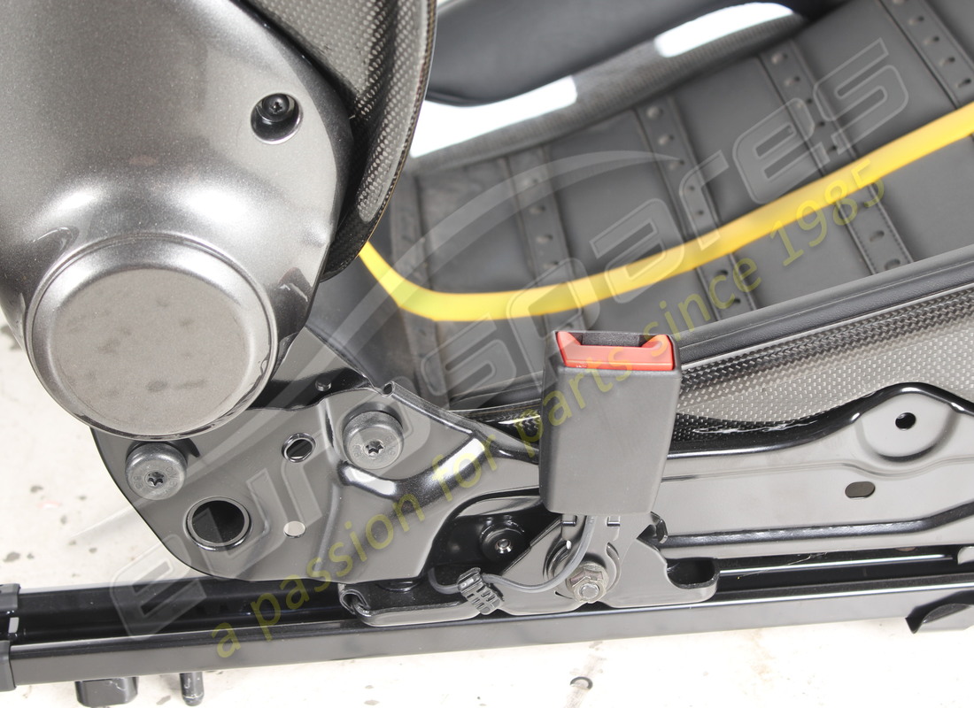 usato ferrari 296 daytona carbon posti a sedere (taglia grande). numero parte eap1490392 (11)