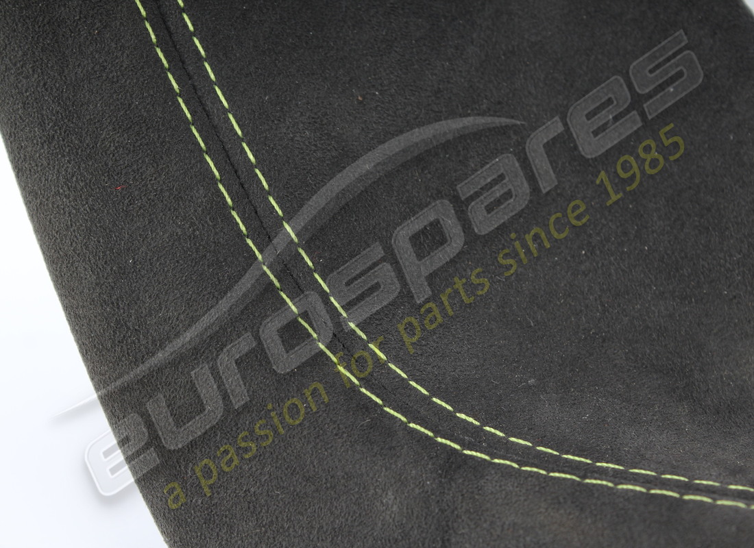 bracciolo danneggiato lamborghini, anteriore. numero parte 4t0867165c (2)