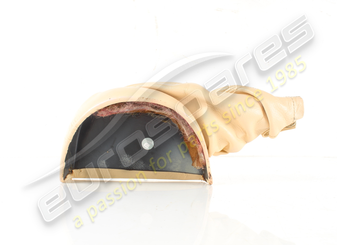 COPERTURA LEVA FRENO A MANO USATA FERRARI RHD GTS. NUMERO PARTE 62481600 (2) copertura leva freno a mano usata ferrari rhd gts. numero parte 62481600 (2)