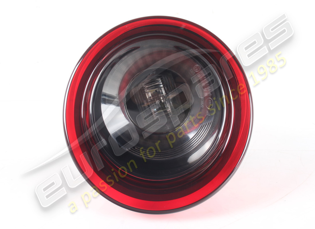 FANALE POSTERIORE INTERNO SINISTRO USATO FERRARI. NUMERO PARTE 322258 (2) fanale posteriore interno sinistro usato ferrari. numero parte 322258 (2)