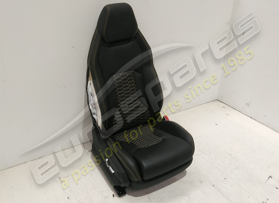 set di sedili completo usato eurospares urus. numero parte eap1227394 (4)