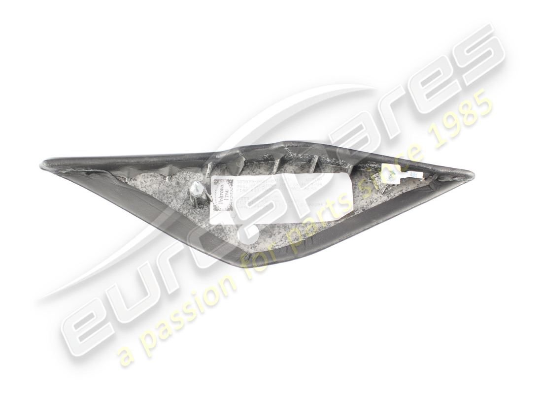copertura montante inferiore sinistro usata ferrari. numero parte 84003200 (2)