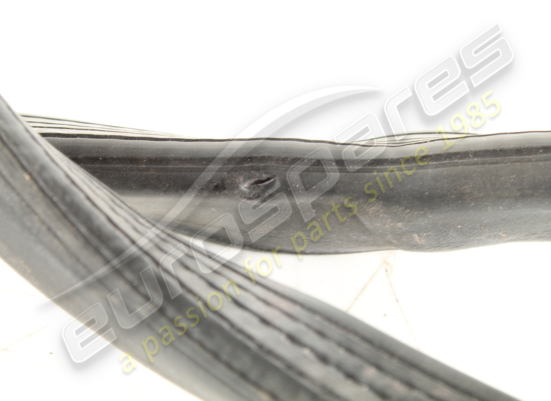 guarnizione porta anteriore usata ferrari. numero parte 63506100 (3)