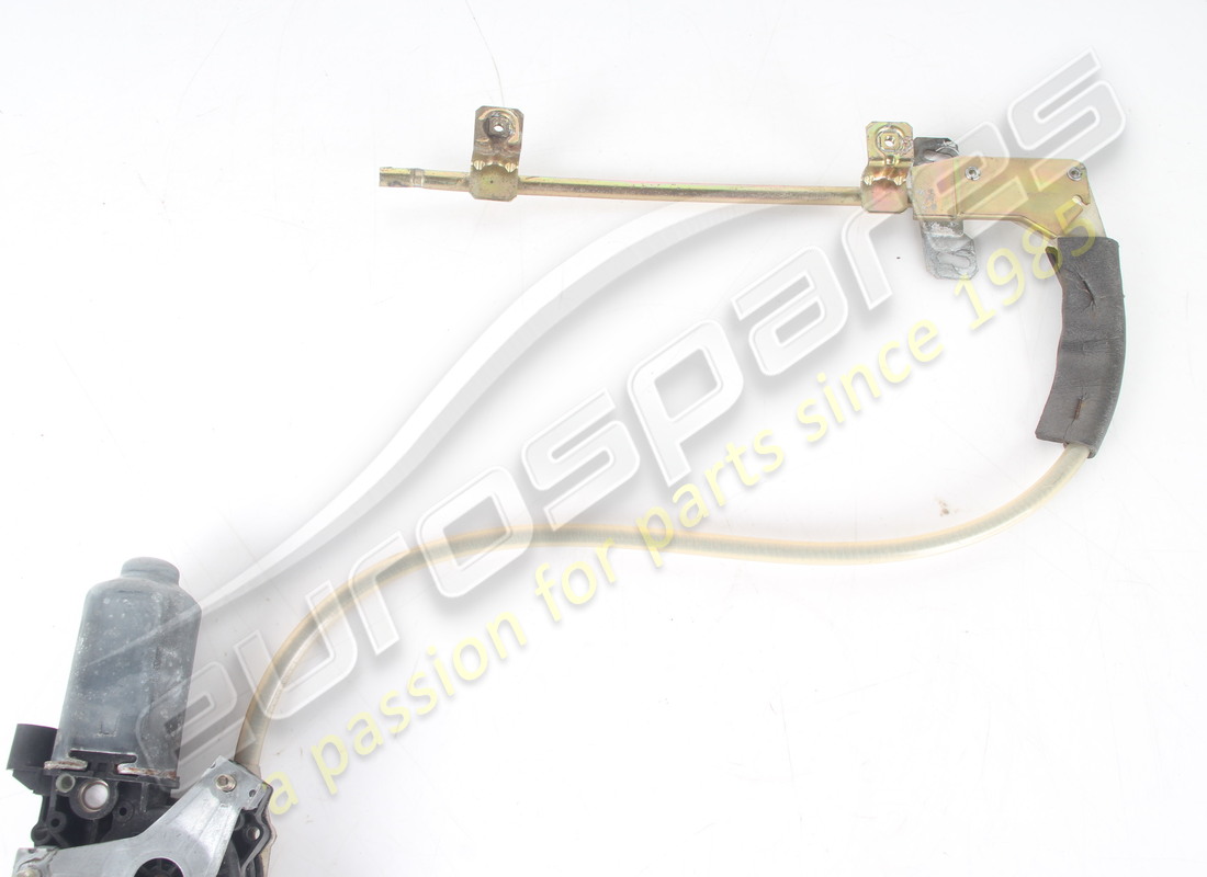 alzavetro finestrino destro usato maserati. numero parte 377705072 (2)