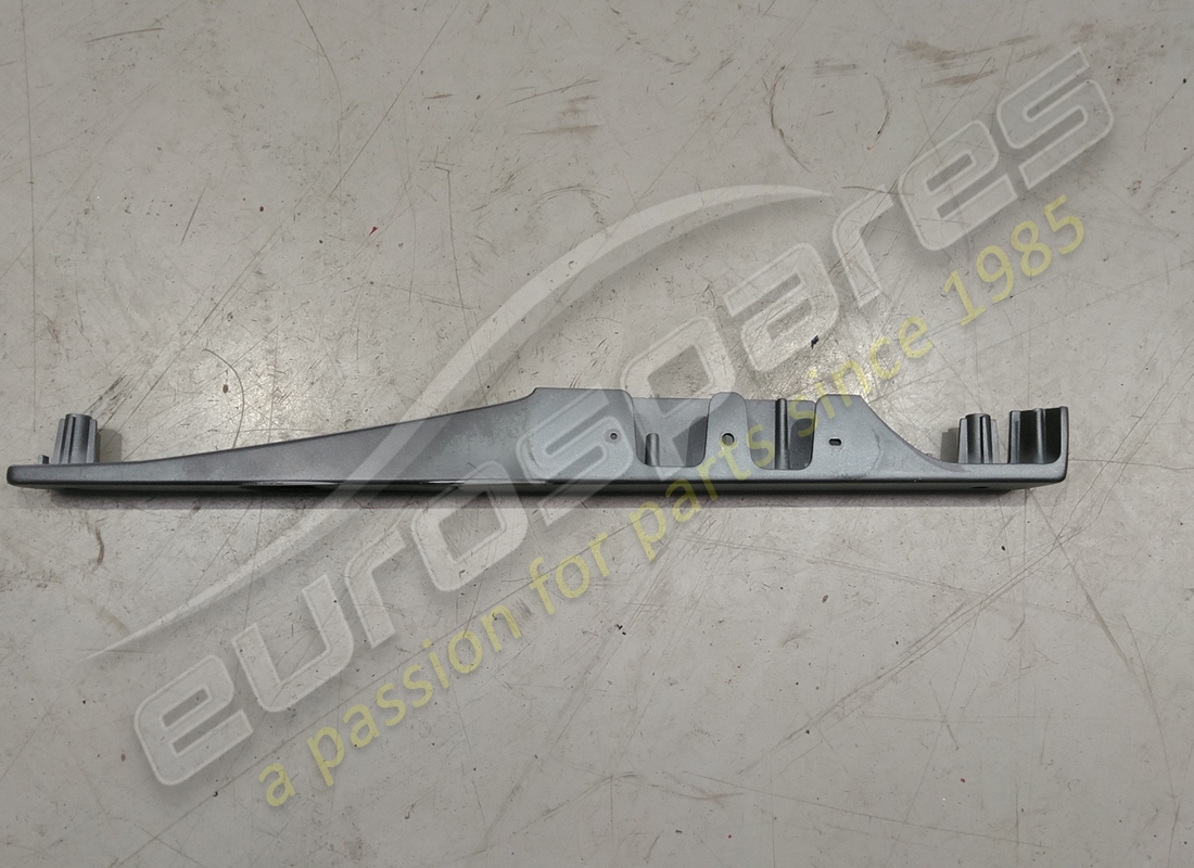 usato aston martin assemblaggio all'interno del manubrio rlse. numero parte 6g3322614ab (2)